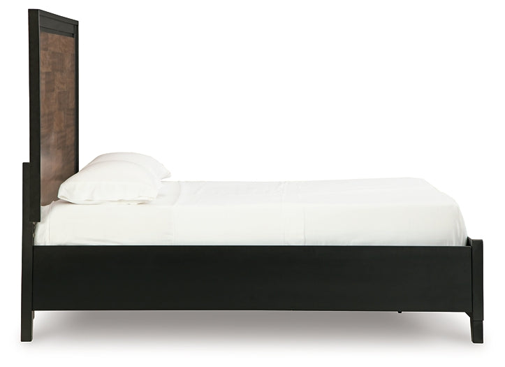 Kraeburn King Panel Storage Bed